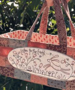 Listen to the Earth Bag / Anni Downs