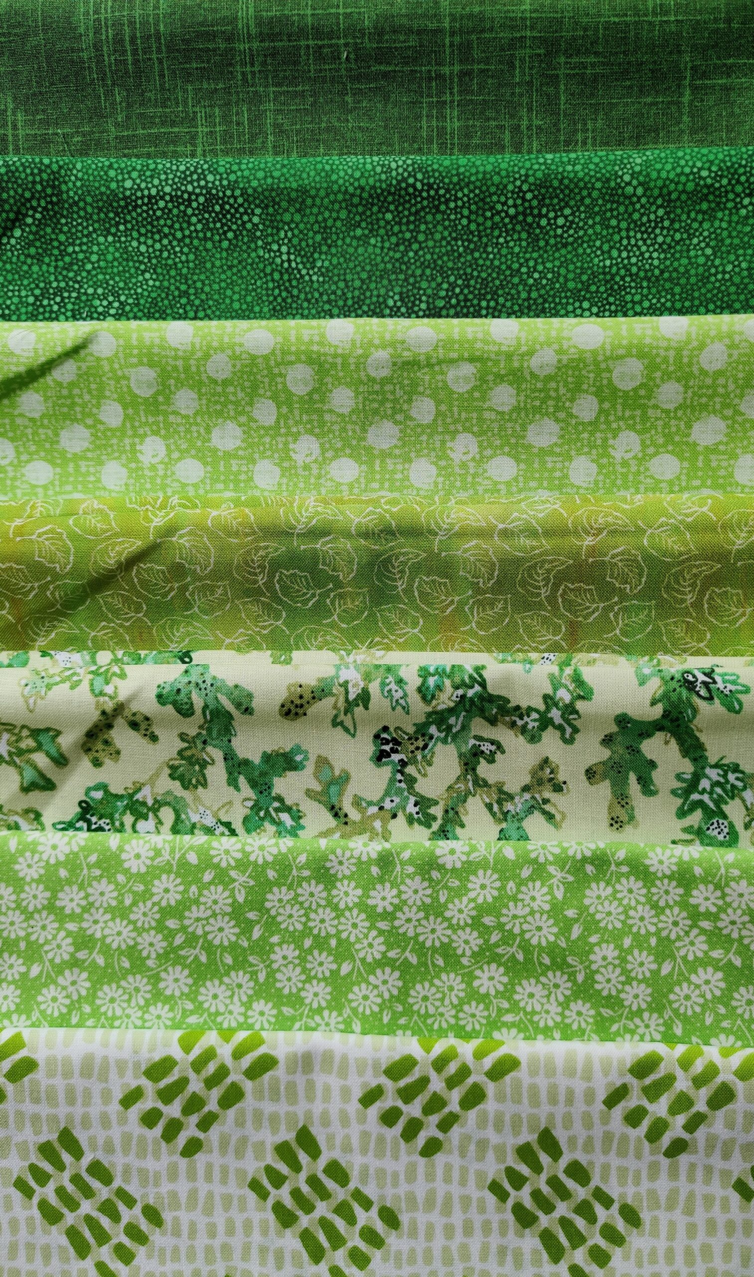 stoffenpakket met 7 fat quarters / groen